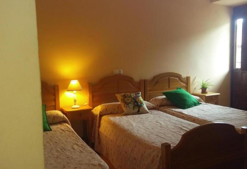 Общежитие Las Huellas De Cameros