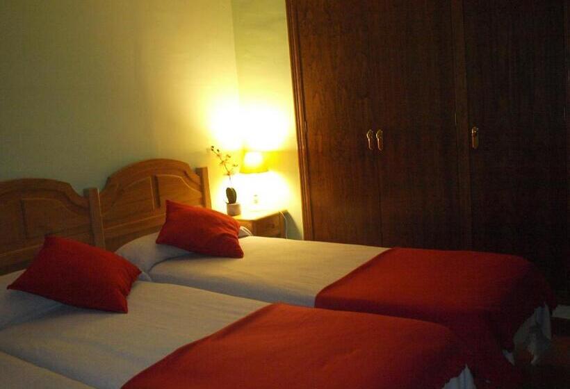 Общежитие Las Huellas De Cameros