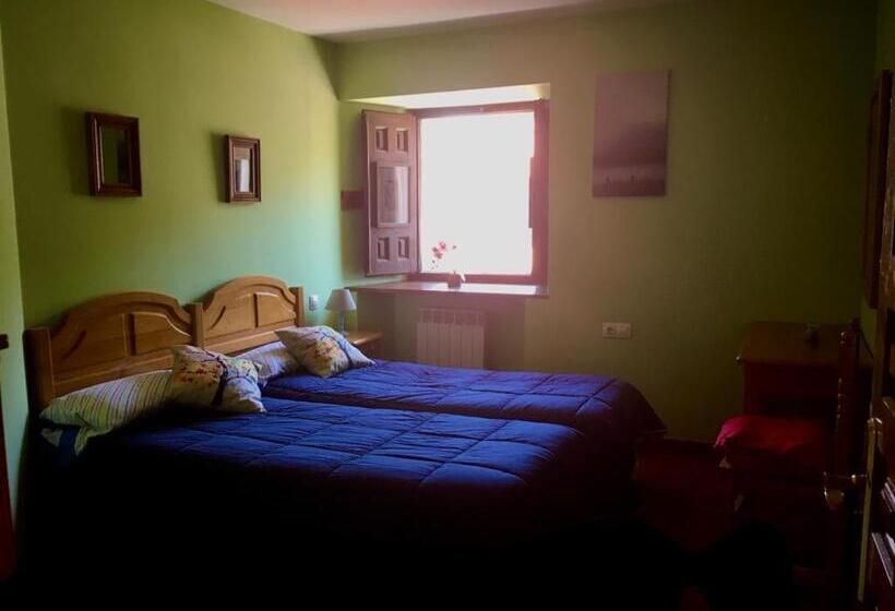 Общежитие Las Huellas De Cameros