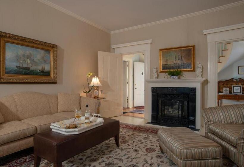 민박 Liberty Hill Inn