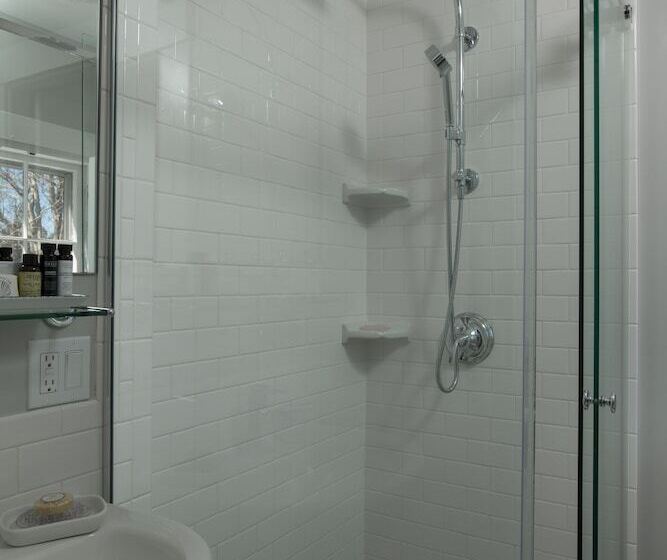 민박 Liberty Hill Inn