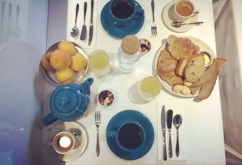 تختخواب و صبحانه Opéra Chambre&gourmet