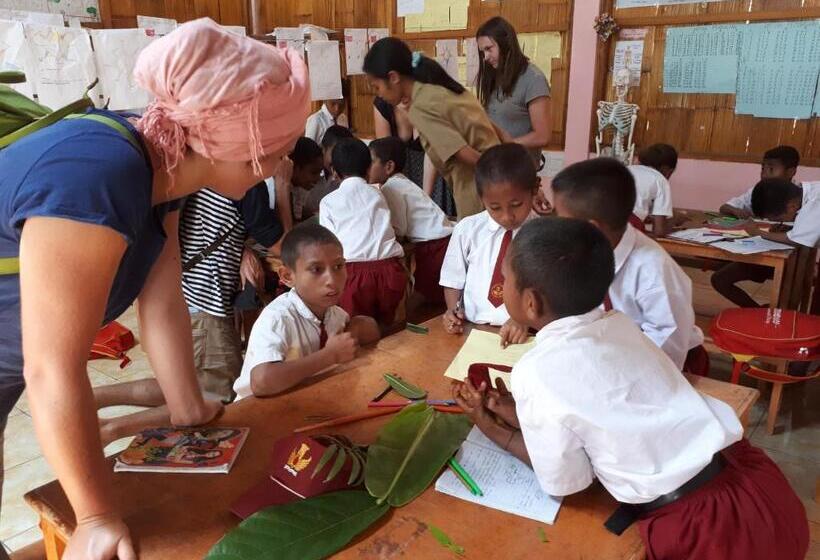 ホテル Bajawa Roo