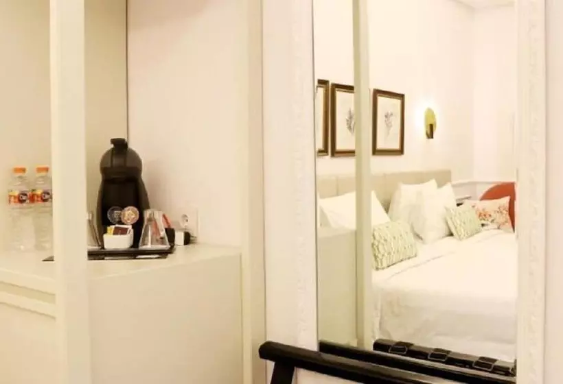 Hotelli Brava Suites By Zia  Surabaya