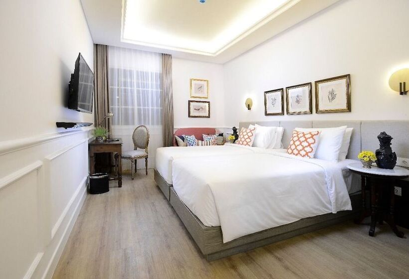 בית מלון כפרי Brava Suites By Zia  Surabaya