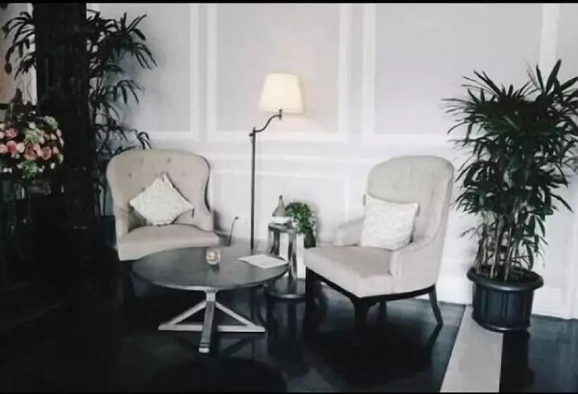 Hotelli Brava Suites By Zia  Surabaya