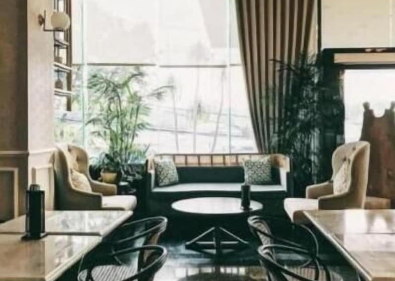 בית מלון כפרי Brava Suites By Zia  Surabaya