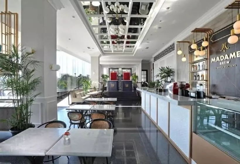 Hotelli Brava Suites By Zia  Surabaya