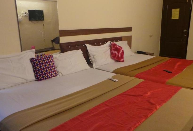 هتل Charu Comforts