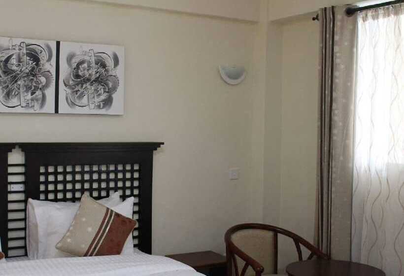 هتل Cranes Suites