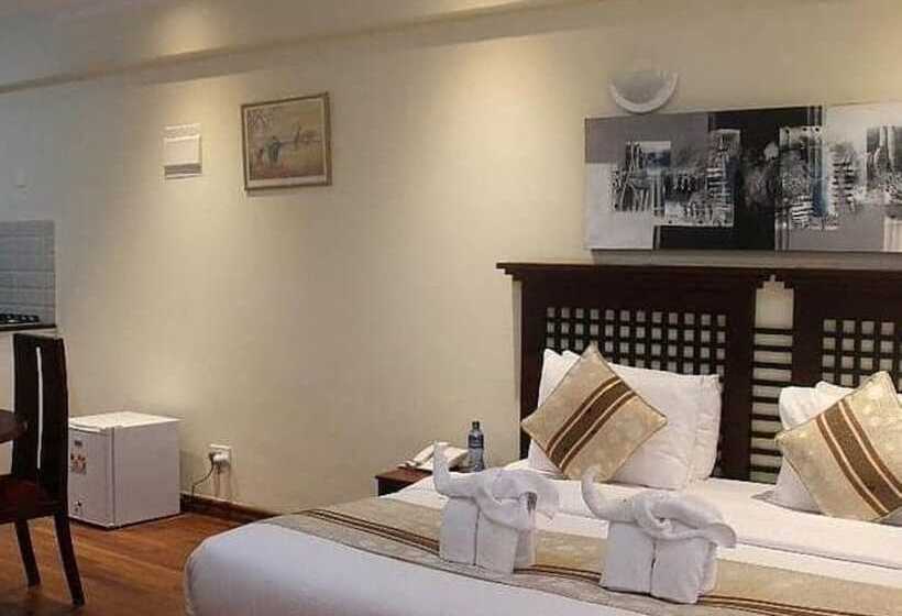 هتل Cranes Suites