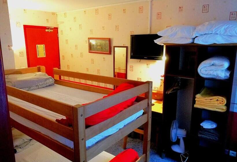 בית מלון כפרי Le Relais Du Haut Limousin