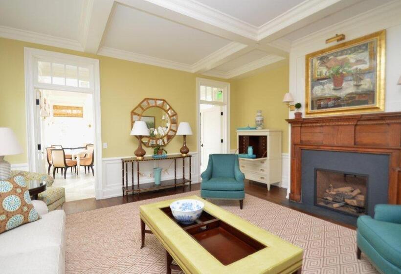 ホテル The Quogue Club