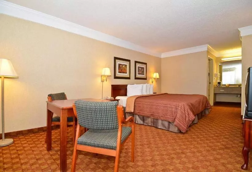 モーテル Peach State Inn & Suites