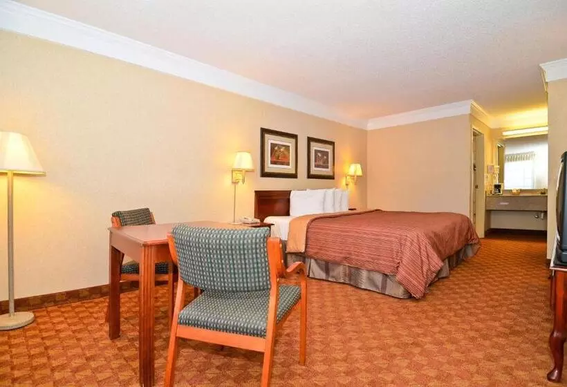 モーテル Peach State Inn & Suites