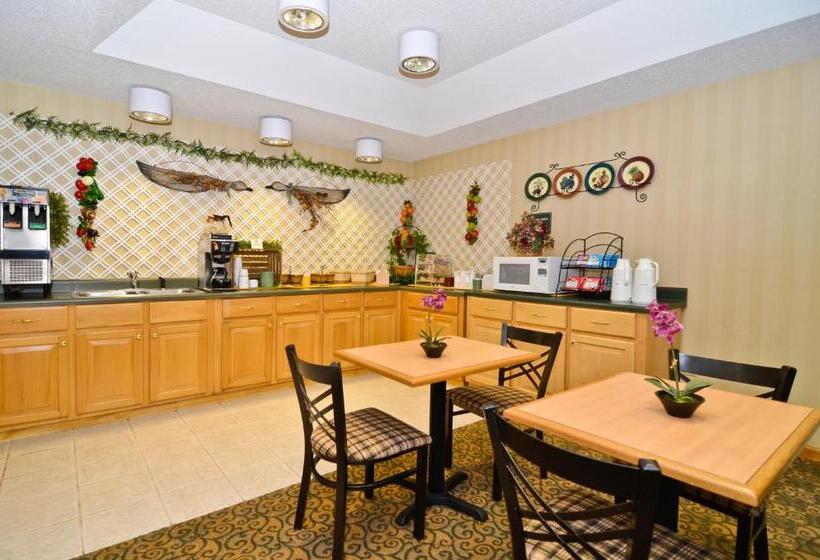 모텔 Peach State Inn & Suites