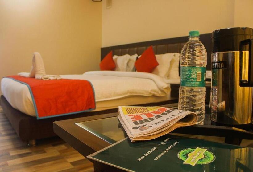 Solitaire Hotel And Resorts