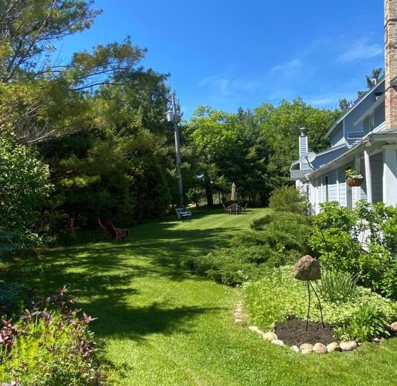 Sylvan Inn Bed & Breakfast