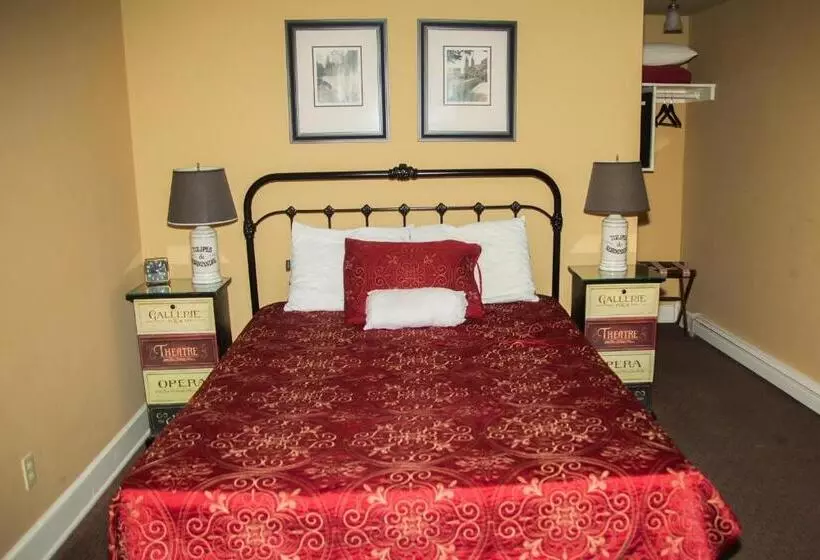 Sylvan Inn Bed & Breakfast