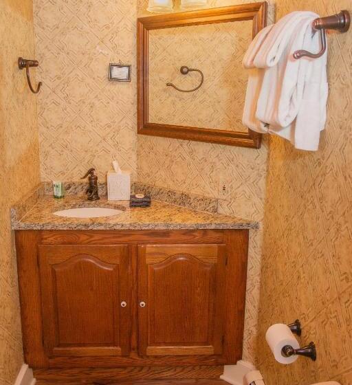 Sylvan Inn Bed & Breakfast