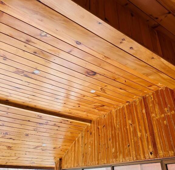 تختخواب و صبحانه Hill Side Cottage