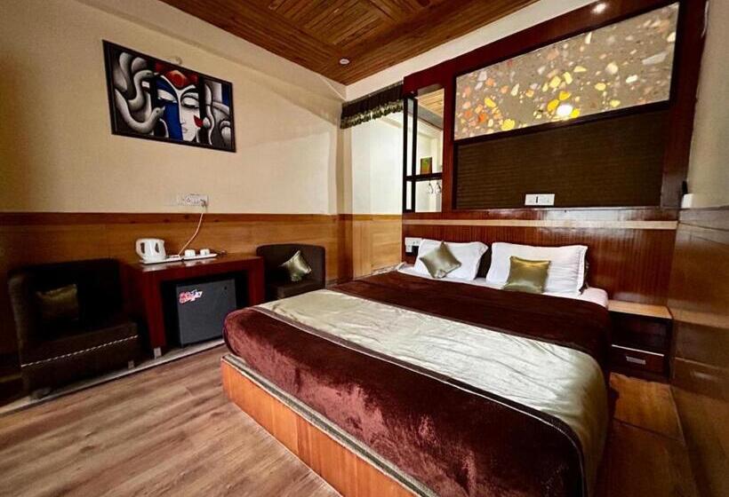 Goroomgo Hotel Gandhi S Paradise Dharamshala