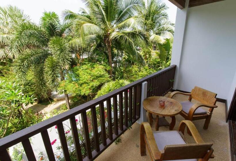 هتل Greenlight Fisherman S Village Resort & Café