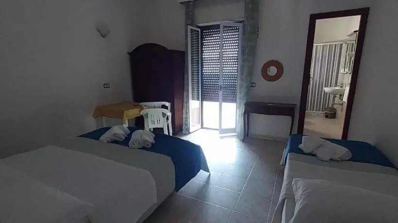ホテル Residenza Trimboli
