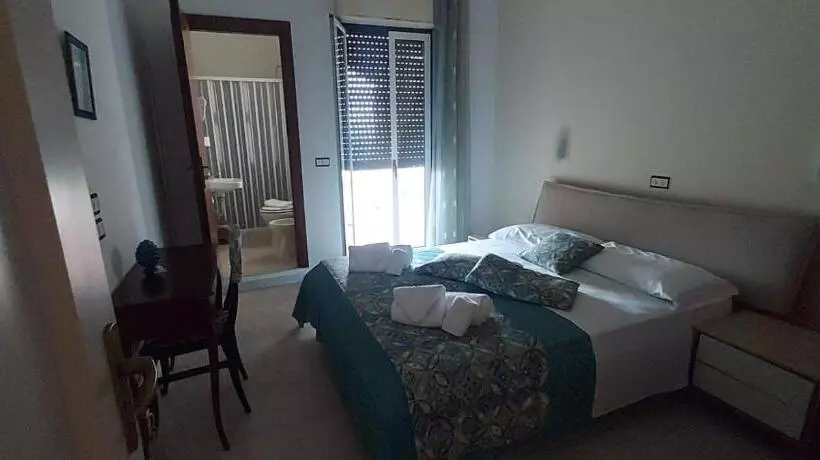 ホテル Residenza Trimboli