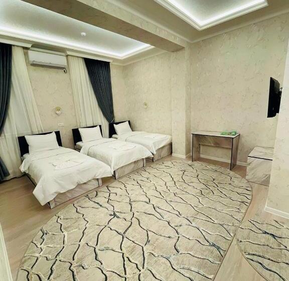 בית מלון כפרי Status Inn