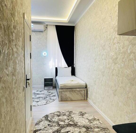 בית מלון כפרי Status Inn