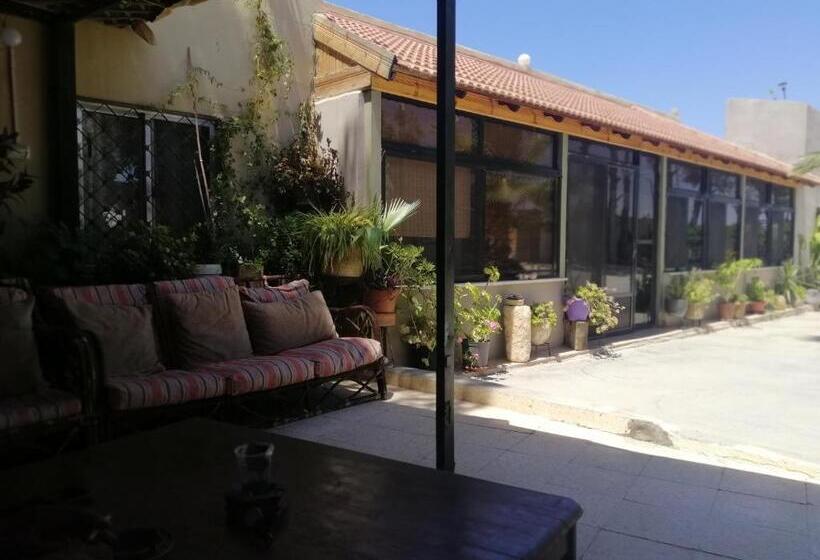 پانسیون Beni Hamida Tourist Restaurant