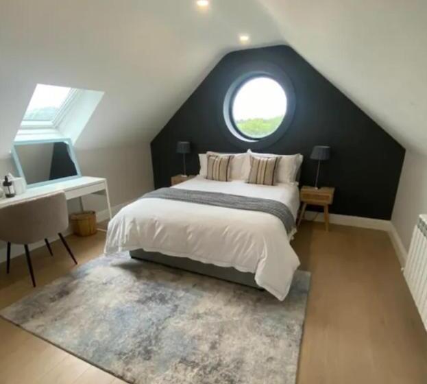 膳宿费 Beyren House Guest Suite