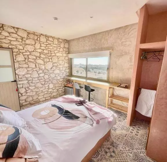 Majatalo Front De Mer  Red Sunset  Chambre Deluxe