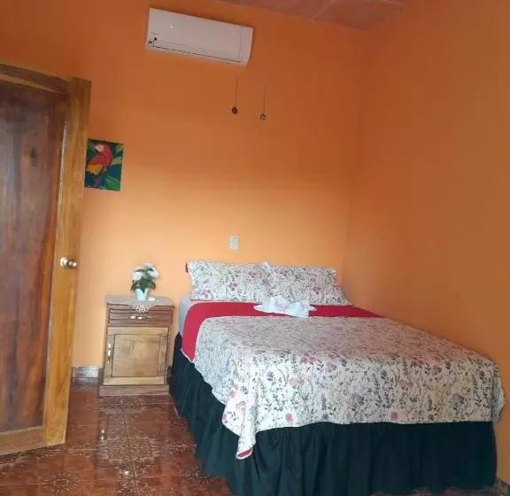 Majatalo Hostal Adonis