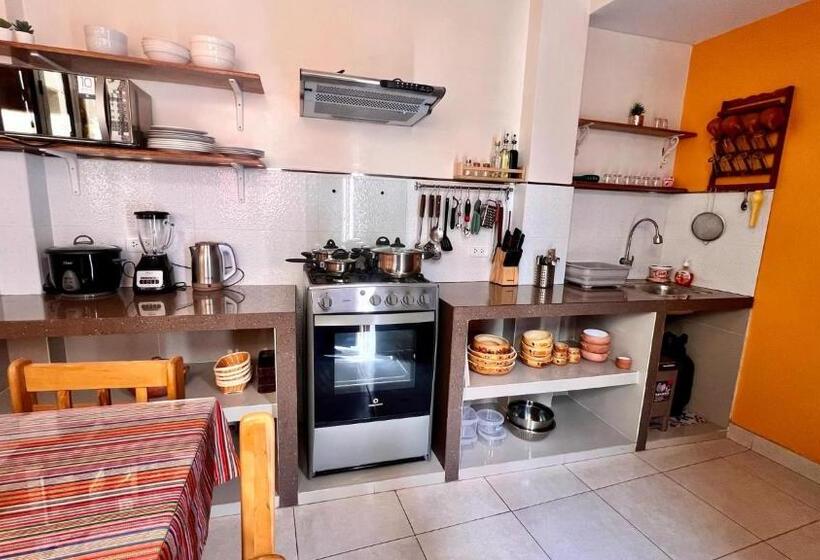 پانسیون Miranda S House