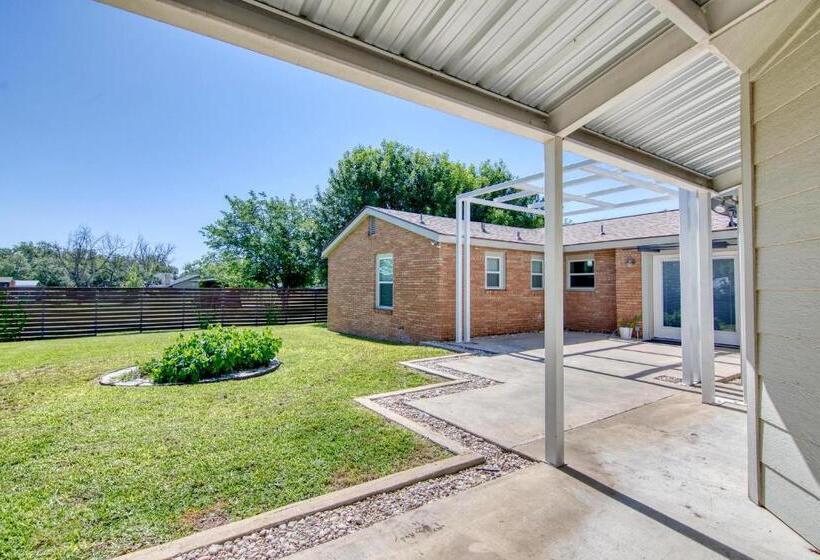 بنسيون Texas Topaz In Mason