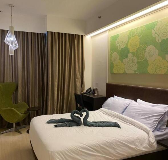 Pj Centrestage Hotel Walkable To Lrt 2