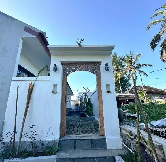 Retkeilymaja Elbe Homestay By Bali Cabin