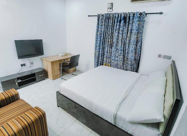 Fumzy Wellness Breakaway Resort