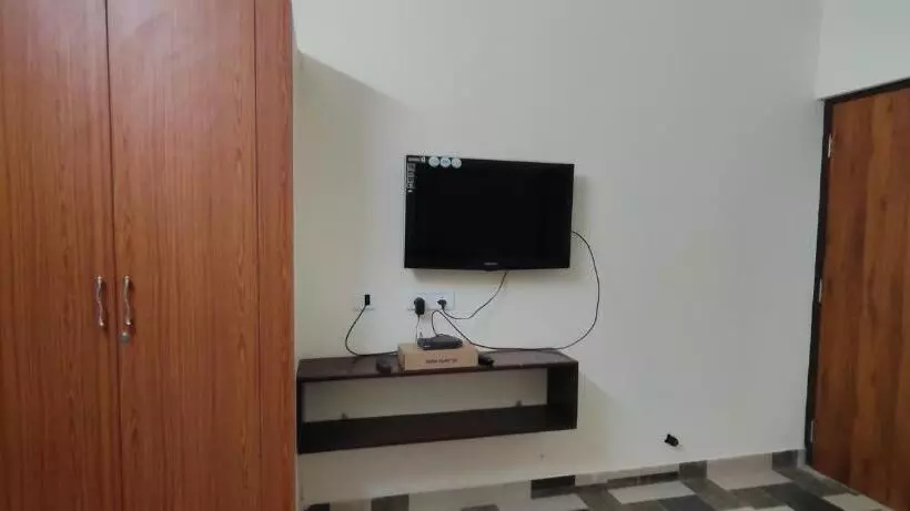 Hotelli Ayyans Park Inn