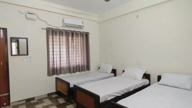 Hotelli Ayyans Park Inn