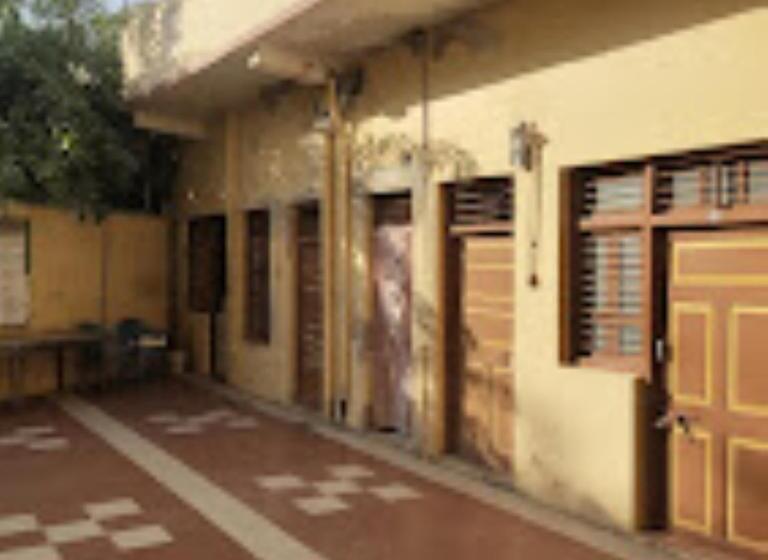 בית מלון כפרי City Guest House Bhuj