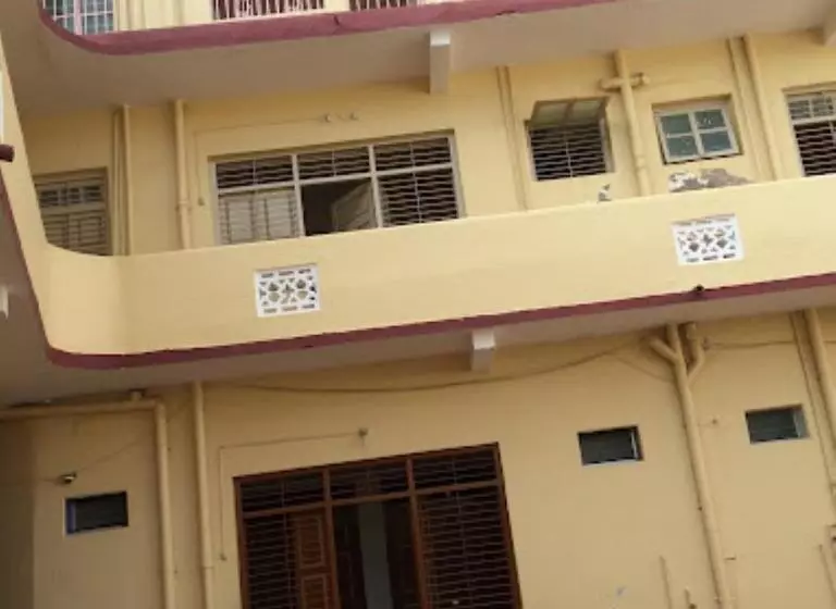 Hotelli City Guest House Bhuj