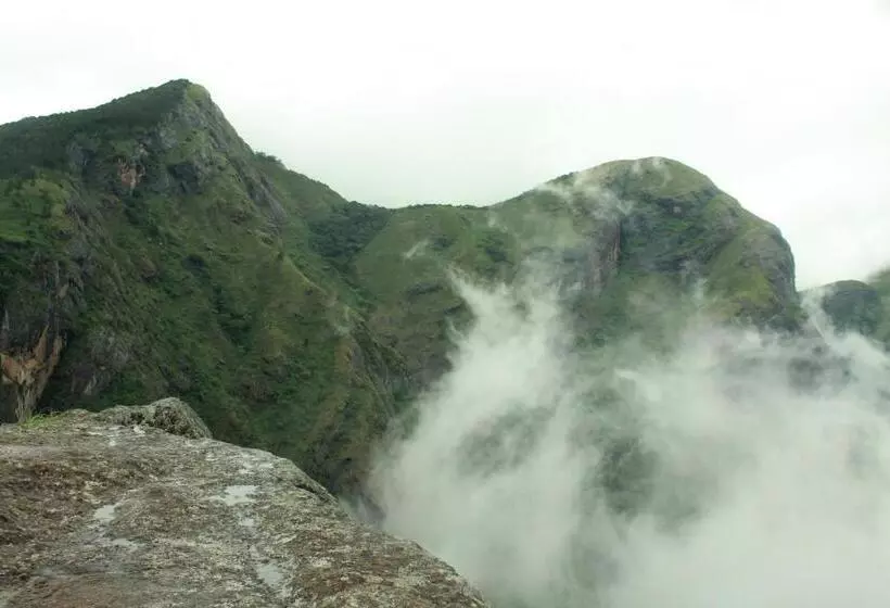 Hotelli Hazy Mount Vattavada