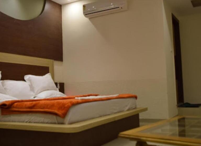 Szálloda Madhav Ahmedabad