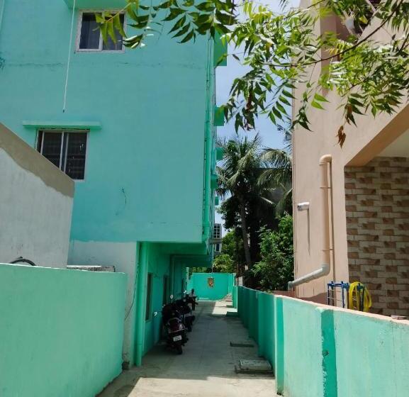酒店 Srinivasa Serviced Apartment Keelkattalai
