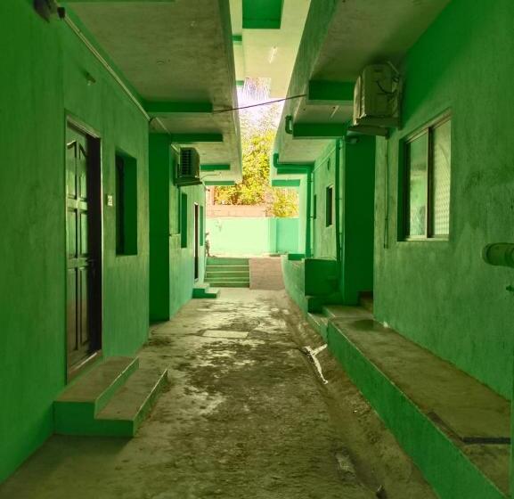 酒店 Srinivasa Serviced Apartment Keelkattalai