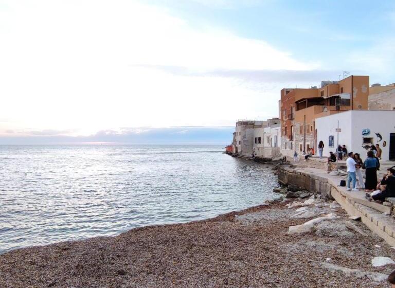 膳宿费 A Casuzza Sapurita