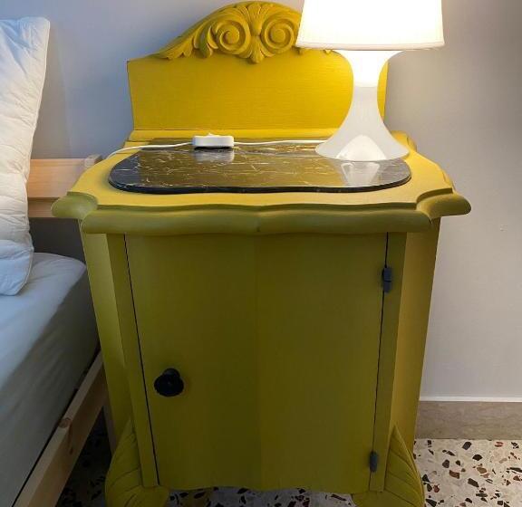 膳宿费 A Casuzza Sapurita